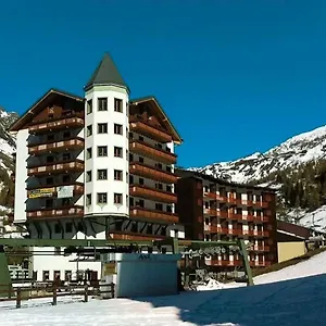 Adler 3* Foppolo